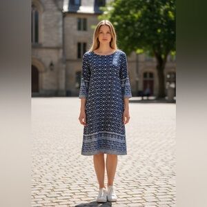 NEW, BB Collection, Printed Stretch Dress, Size M, Blue, Navy, White